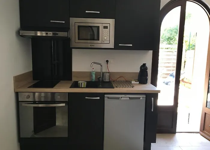 Independent House Of 30M2 Near Creeks