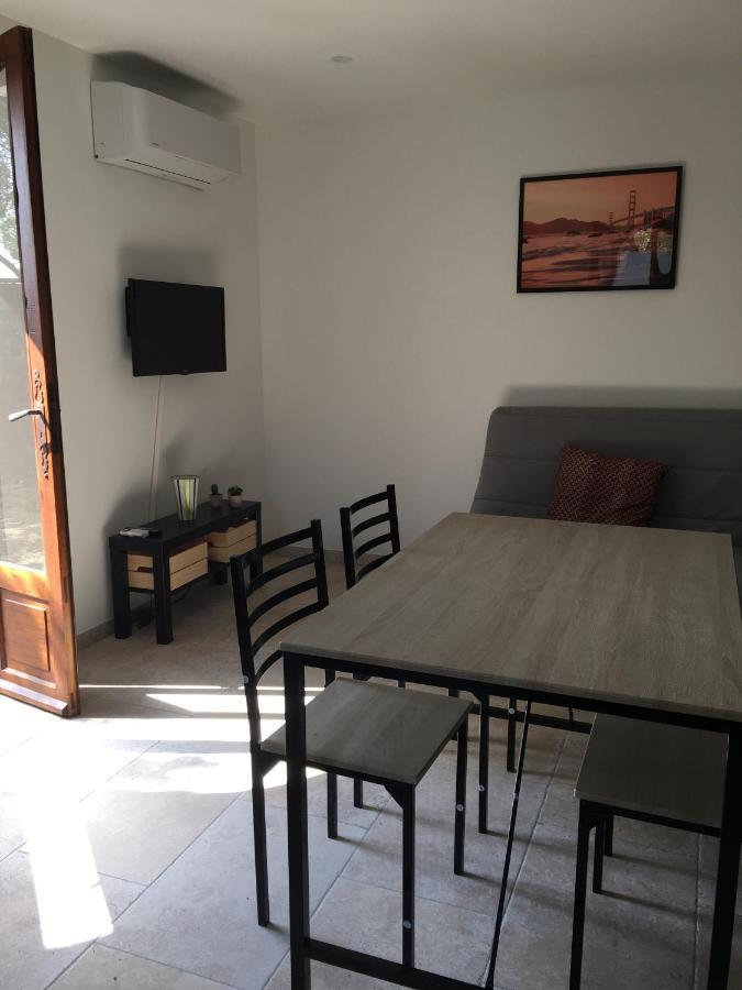 Apartment Independent House Of 30m2 Near Creeks